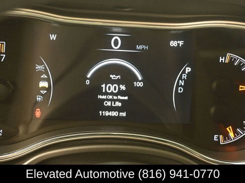 Used 2020 Jeep Grand Cherokee Limited image 8