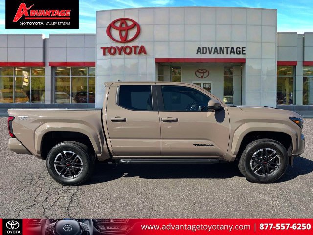 Certified 2026 Toyota Tacoma TRD Sport AWD/4WD image 5