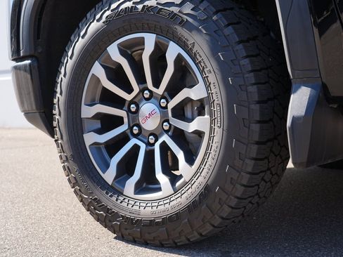 Used 2020 GMC Sierra 1500 AT4 w/ AT4 Premium Package AWD/4WD image 34
