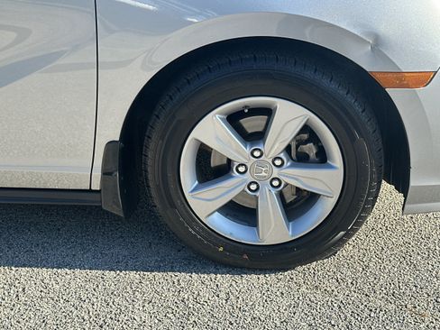 Used 2019 Honda Odyssey EX image 12