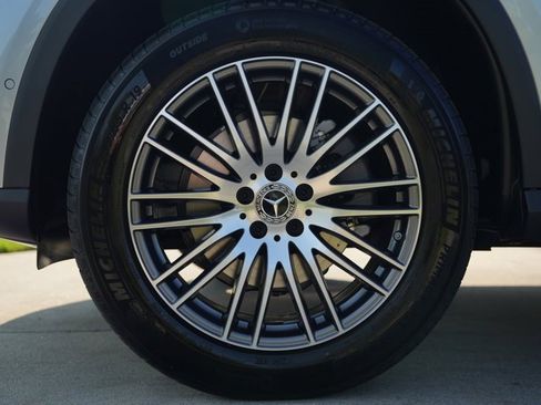 Used 2026 Mercedes-Benz GLC 300 4MATIC image 13