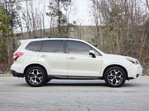 Used 2014 Subaru Forester 2.0XT Touring AWD/4WD image 9