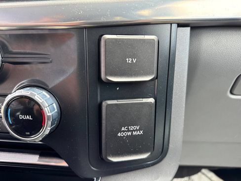 Used 2025 Ford F150 Lariat w/ Equipment Group 501A Mid AWD/4WD image 30