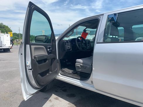 Used 2015 Chevrolet Silverado 2500 W/T AWD/4WD image 7