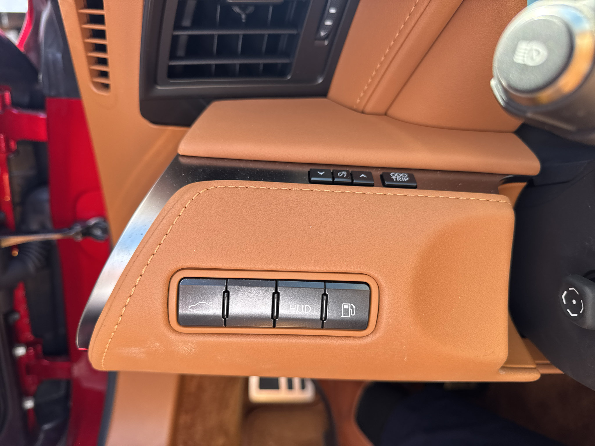 Used 2022 Lexus LC 500 Convertible w/ Touring Package RWD image 17