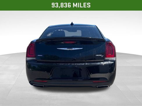 Used 2018 Chrysler 300 S w/ Safetytec Plus Group AWD/4WD image 4