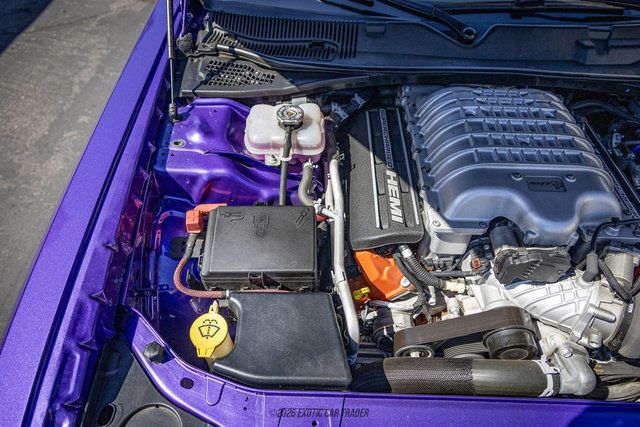 Used 2016 Dodge Challenger SRT Hellcat RWD image 18