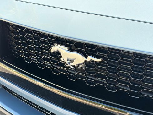 Used 2025 Ford Mustang GT Premium image 9