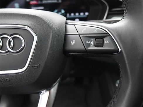 Used 2023 Audi A4 2.0T Premium Plus image 2