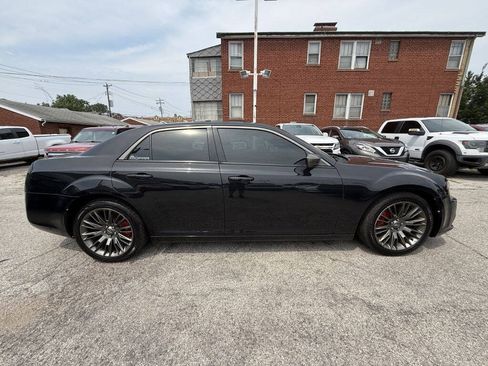 Used 2014 Chrysler 300 C RWD image 6