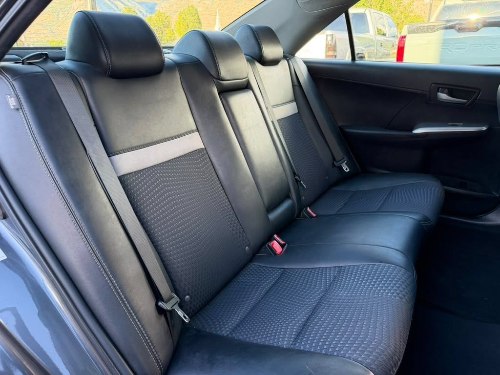 Used 2012 Toyota Camry SE FWD image 18