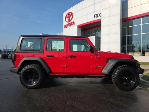 Used 2018 Jeep Wrangler Unlimited Sport AWD/4WD image 8
