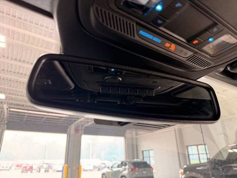 Used 2024 Ford Bronco Wildtrak AWD/4WD image 44