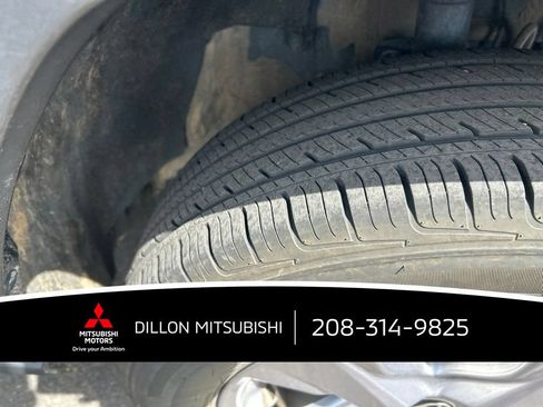 Used 2025 Toyota RAV4 XLE AWD/4WD image 23