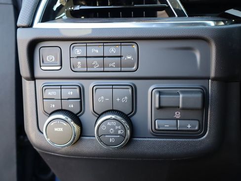 New 2026 Chevrolet Tahoe Premier w/ Sun And Tow Package image 15