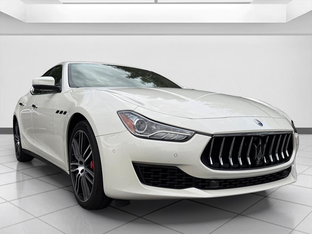 Used 2019 Maserati Ghibli S Q4 AWD/4WD image 5