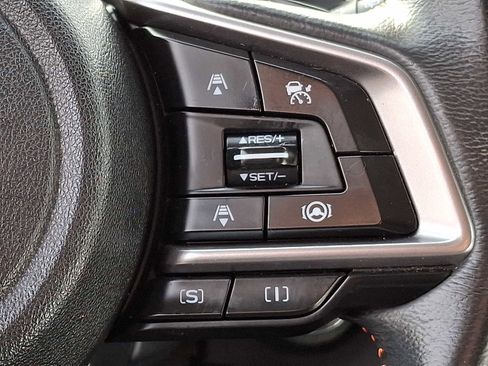 Used 2023 Subaru Crosstrek 2.5i Limited w/ Moonroof Package image 17