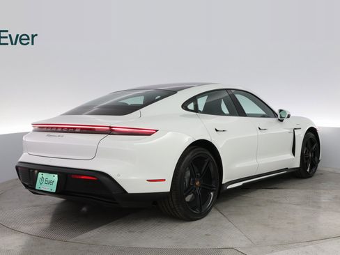 Used 2021 Porsche Taycan 4S image 12
