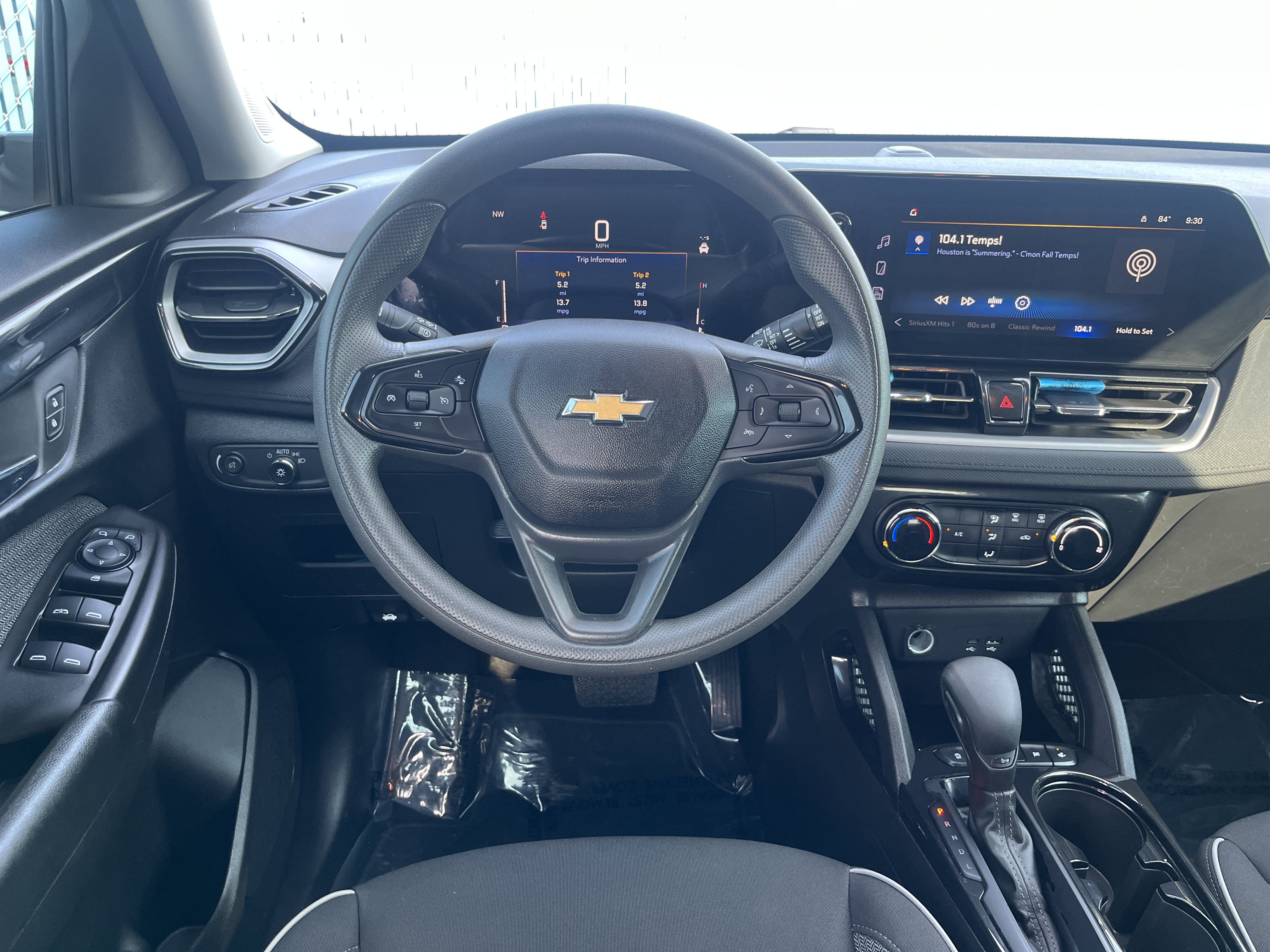 Used 2025 Chevrolet TrailBlazer LT w/ Driver Confidence Package FWD image 29