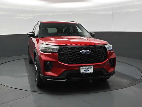 New 2026 Ford Explorer ST-Line w/ ST-Line Street Pack image 3