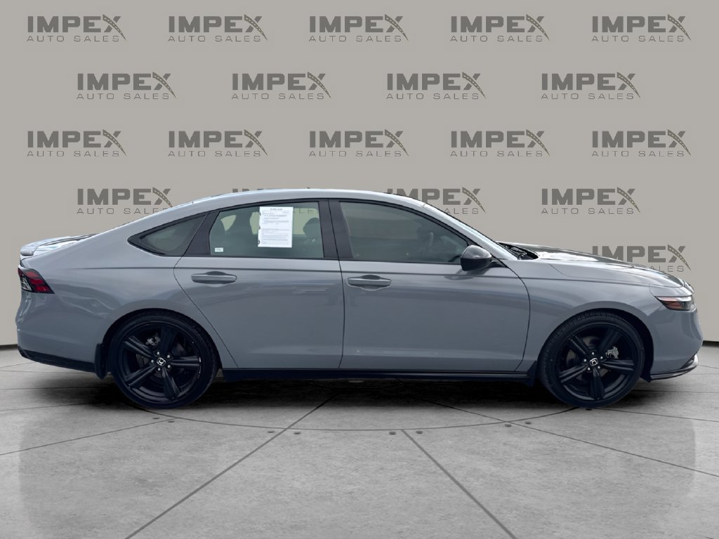 Used 2025 Honda Accord Sport image 6