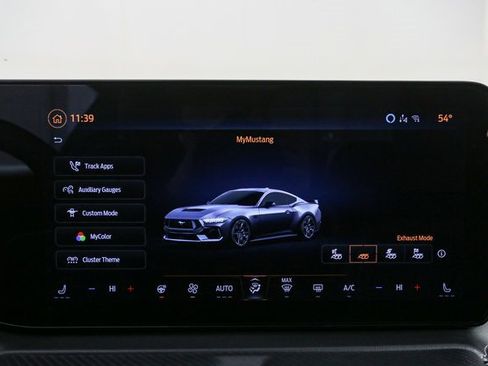 Used 2025 Ford Mustang GT Premium image 23