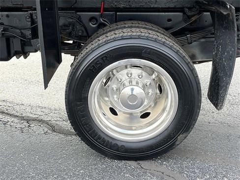 Used 2012 Ford F450 XL w/ Snow Plow Prep Pkg image 13