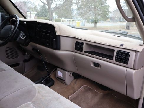 Used 1996 Dodge Ram 2500 Truck ST image 17