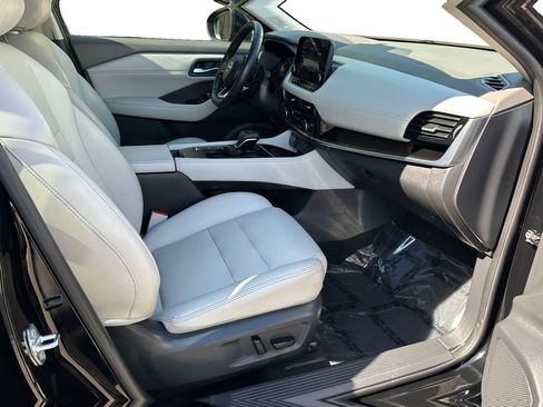 Used 2023 Nissan Rogue SL w/ SL Premium Package FWD image 15