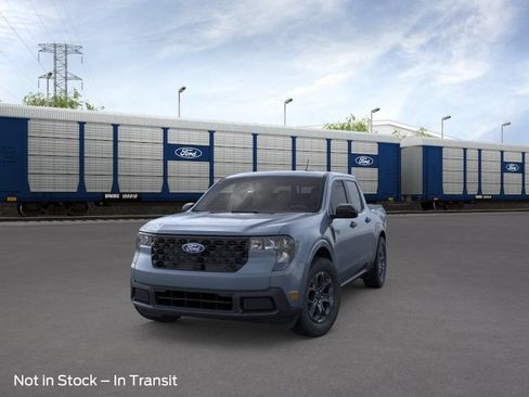 New 2026 Ford Maverick XLT w/ XLT Luxury Package FWD image 3