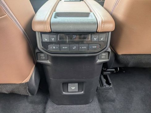 Certified 2025 Toyota Grand Highlander AWD image 14