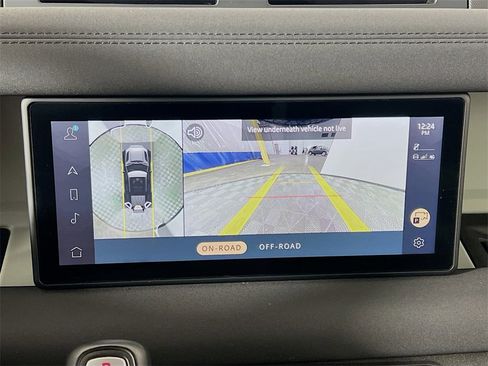 Used 2023 Land Rover Defender 110 X-Dynamic SE image 14