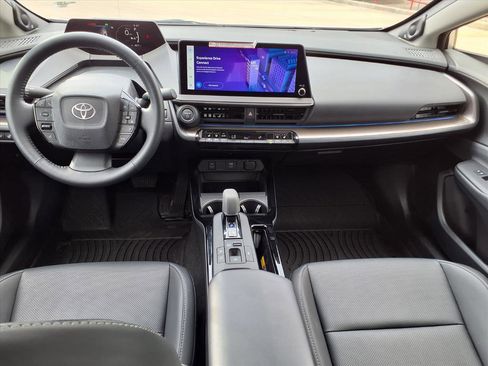 Used 2025 Toyota Prius Limited image 12