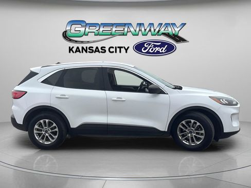 Used 2022 Ford Escape SE image 8