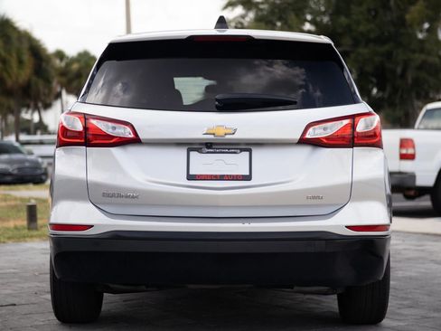 Used 2019 Chevrolet Equinox LS w/ LS Convenience Package AWD/4WD image 11
