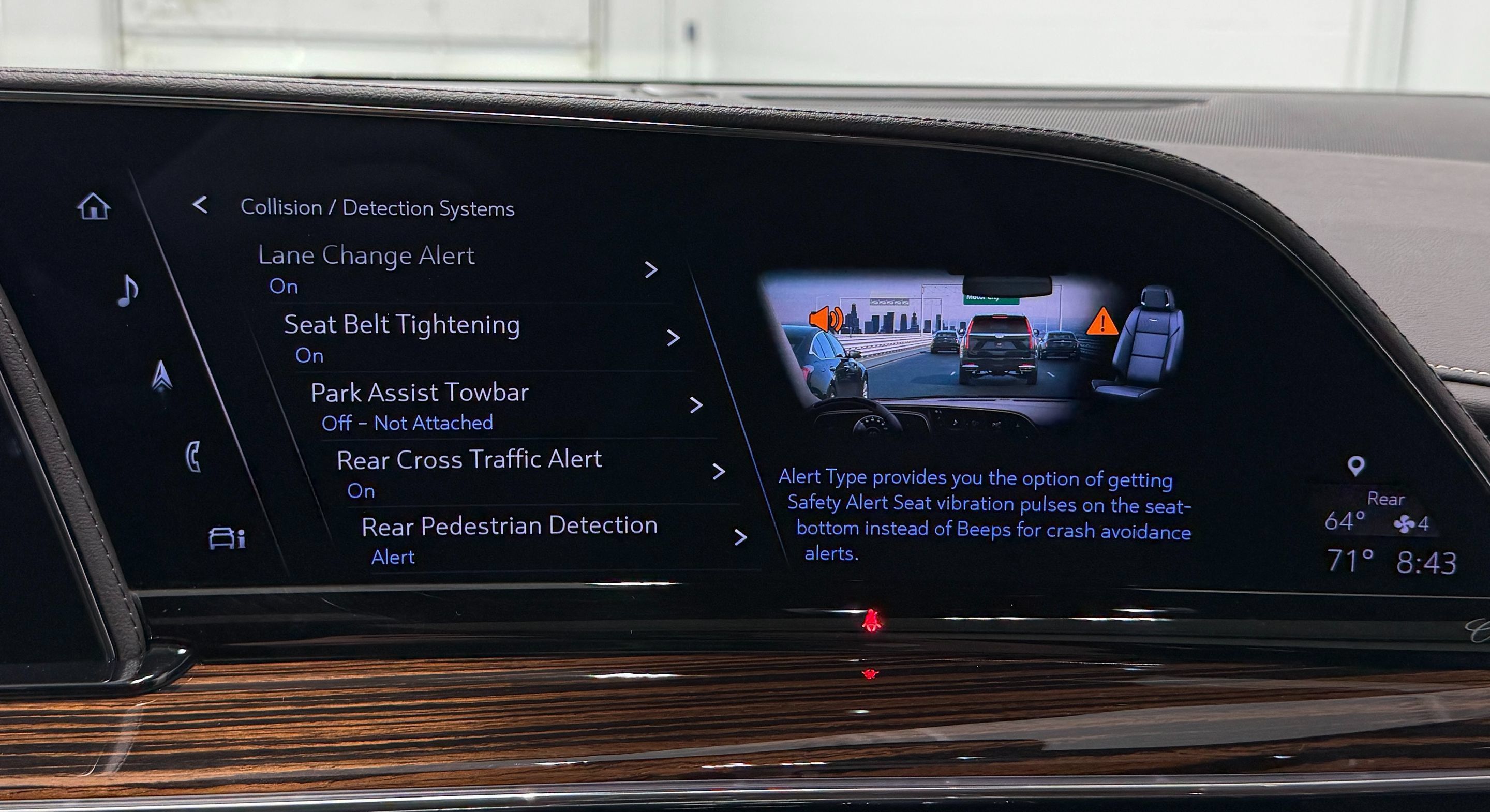 Used 2023 Cadillac Escalade ESV Premium Luxury AWD/4WD image 34