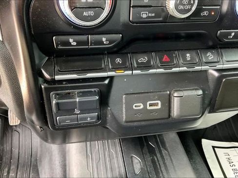 Used 2021 GMC Sierra 1500 SLE AWD/4WD image 16