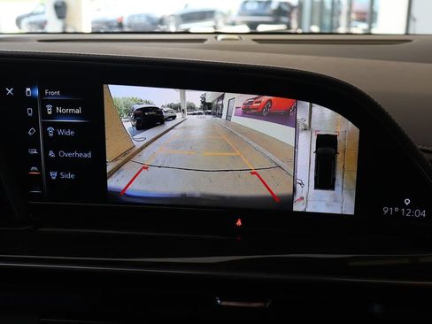 Used 2021 Cadillac Escalade Premium Luxury w/ Driver Assist Tech Package AWD/4WD image 28