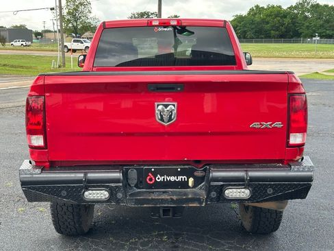 Used 2018 RAM 2500 Tradesman w/ Chrome Appearance Group AWD/4WD image 5