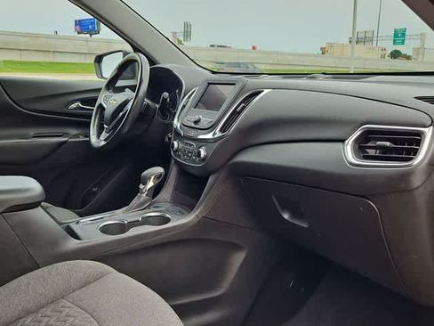 Used 2022 Chevrolet Equinox LT FWD image 19