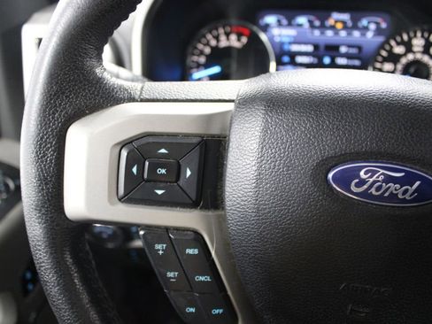 Used 2016 Ford F150 Lariat image 22