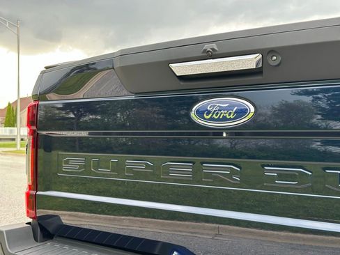 Used 2022 Ford F250 Lariat w/ Tremor Off-Road Package AWD/4WD image 15
