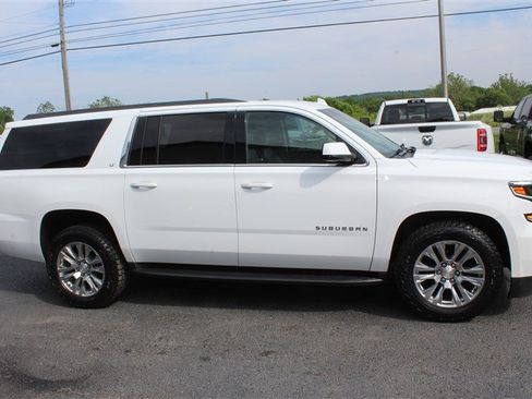 Used 2019 Chevrolet Suburban LT AWD/4WD image 6