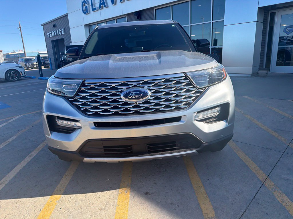 Used 2020 Ford Explorer Platinum w/ Premium Technology Package AWD/4WD image 2