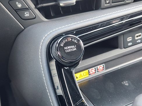 New 2026 Lexus NX 450h+ F Sport AWD/4WD image 28