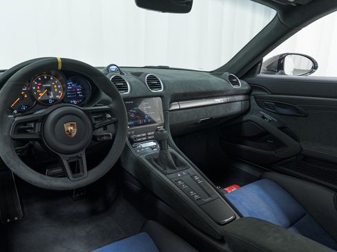 Used 2024 Porsche 718 Cayman GT4 RS image 22