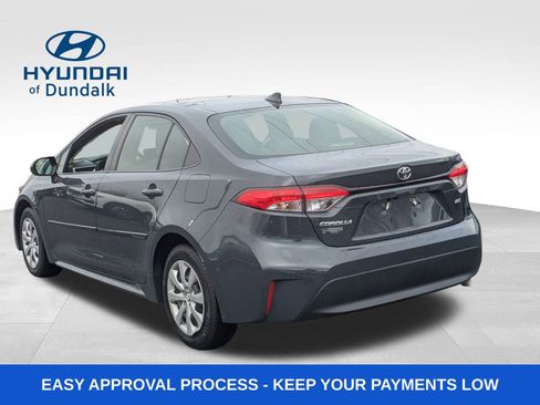 Used 2023 Toyota Corolla LE image 3