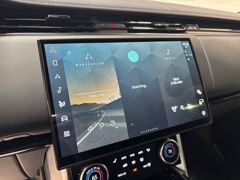 Used 2023 Land Rover Range Rover SE image 16