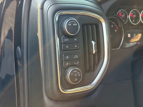 Used 2022 Chevrolet Silverado 2500 LTZ w/ Carhartt Edition AWD/4WD image 25