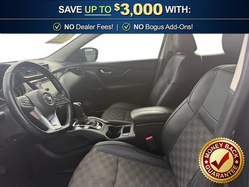 Used 2021 Nissan Rogue Sport SV w/ Technology Package FWD image 14